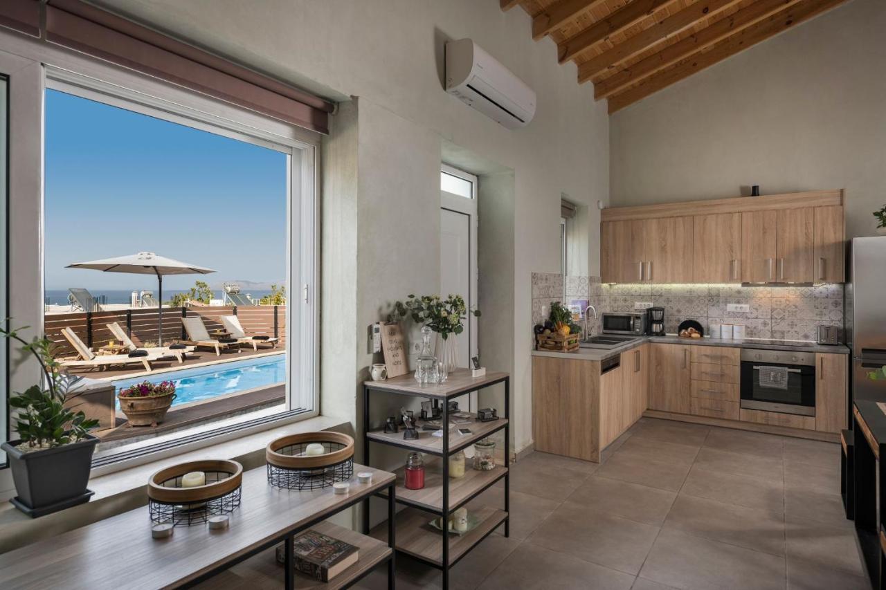 Villa Roxanne Galatas  ภายนอก รูปภาพ