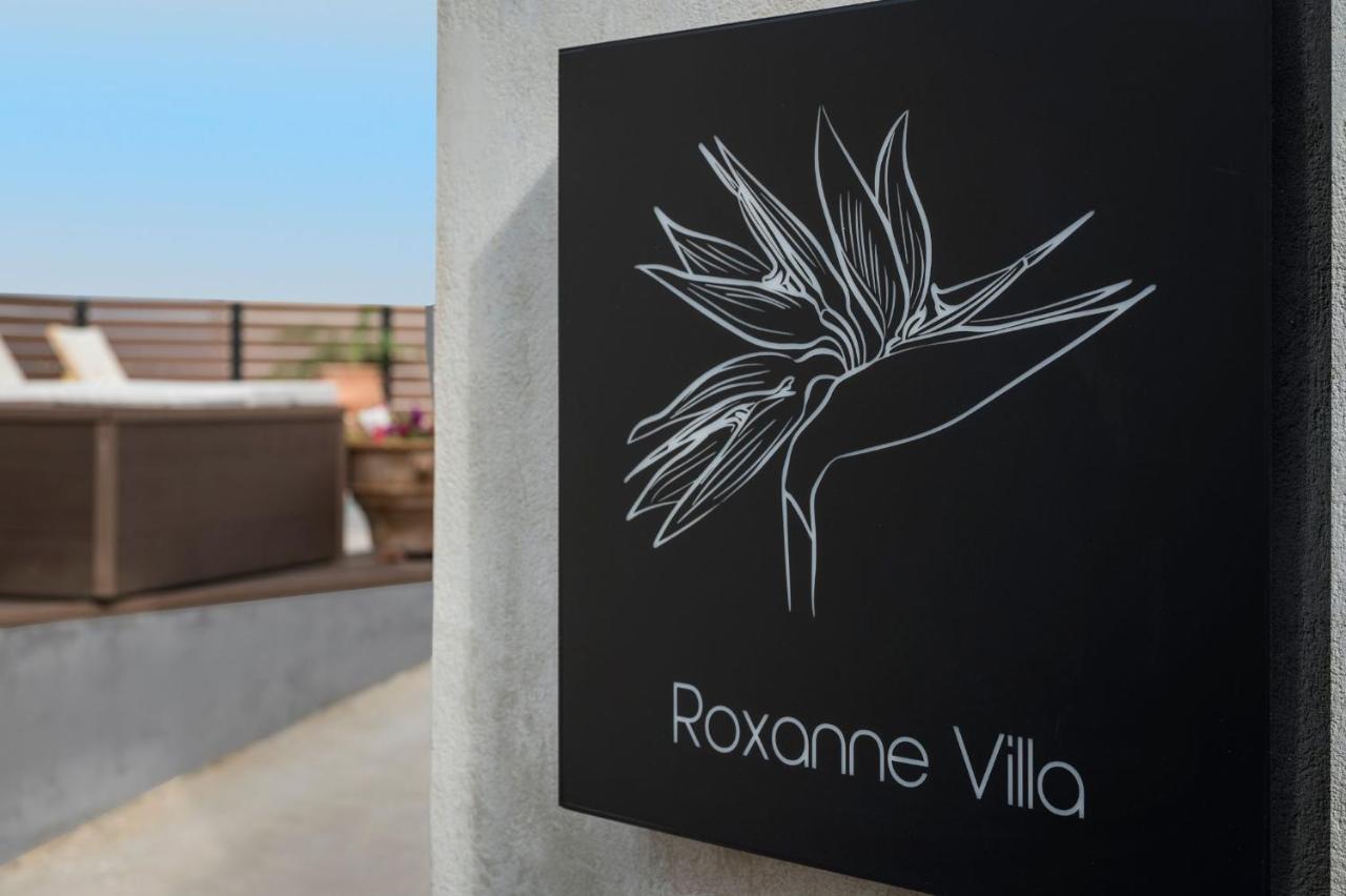 Villa Roxanne Galatas  ภายนอก รูปภาพ